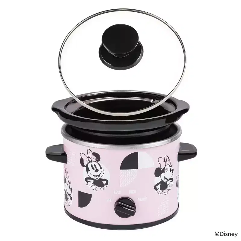 Uncanny Brands Despicable Me Minions 2qt Slow Cooker