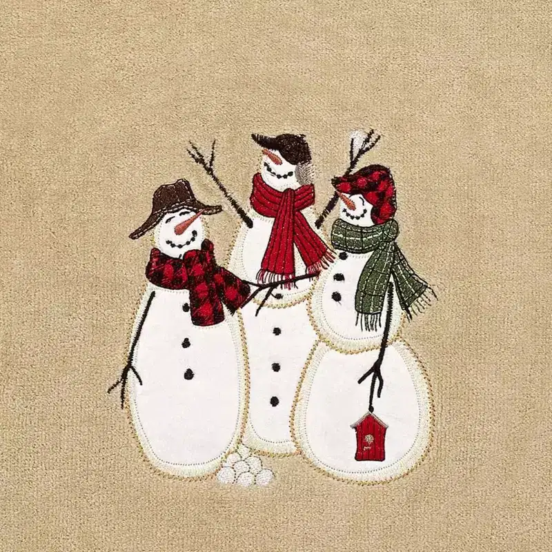 Avanti Snowmen Gathering Bath Towel