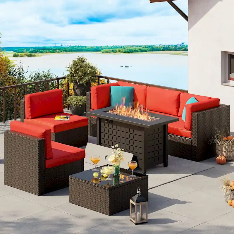 7 Piece Sectional Seating Group With Cushions